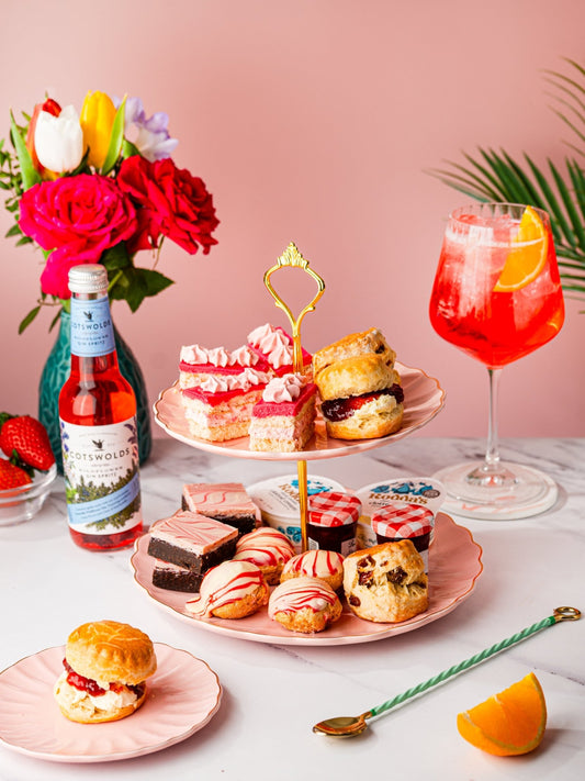 Pink Gin & Sweet Treats Hamper